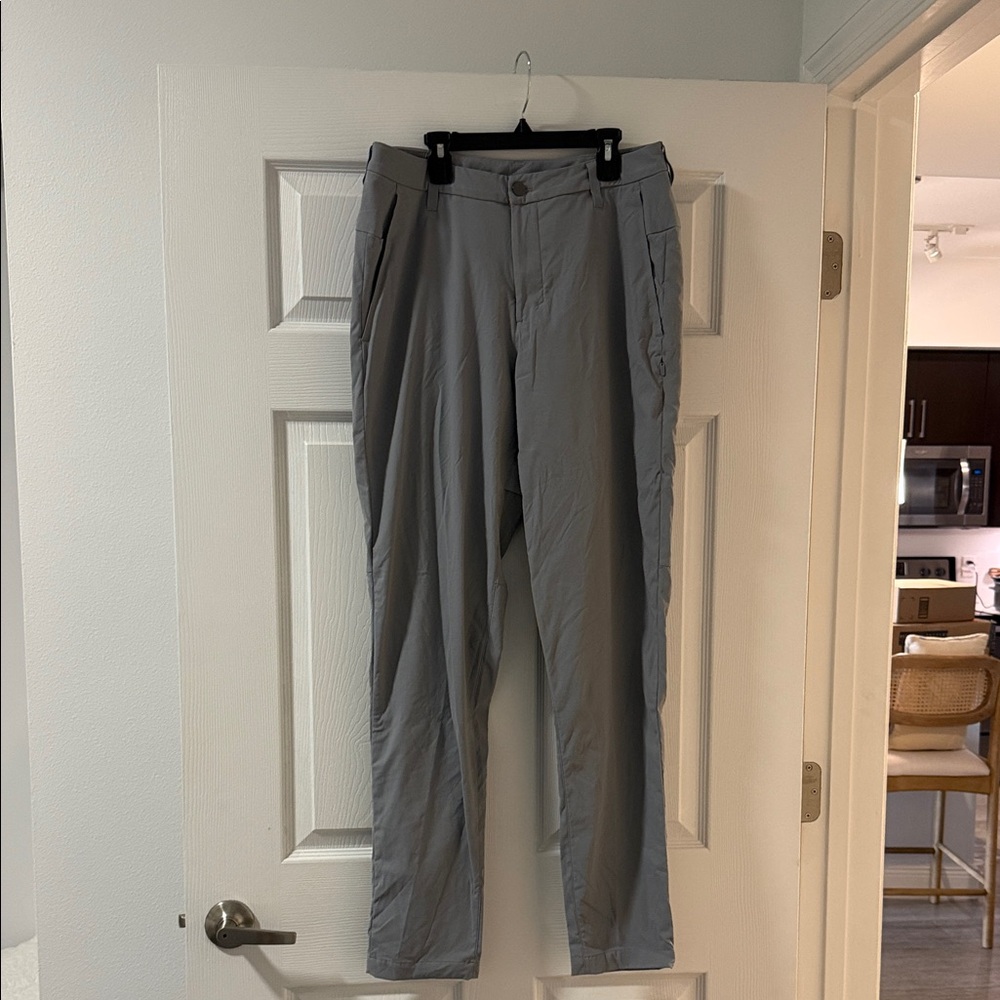 lululemon athletica Men's Light Gray Golf Pants